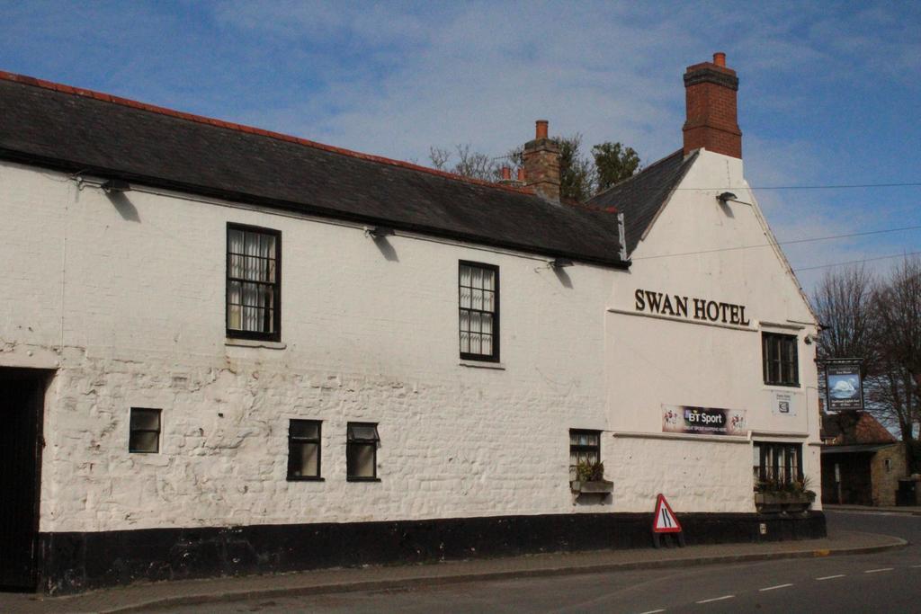 Bed and Breakfast The Swan Kineton  Zewnętrze zdjęcie